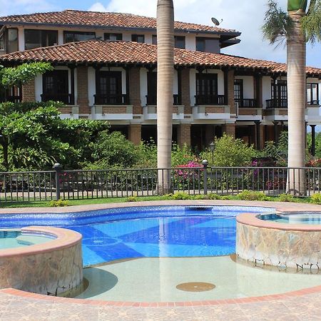 Finca Hotel La Esperanza Монтенегро Экстерьер фото