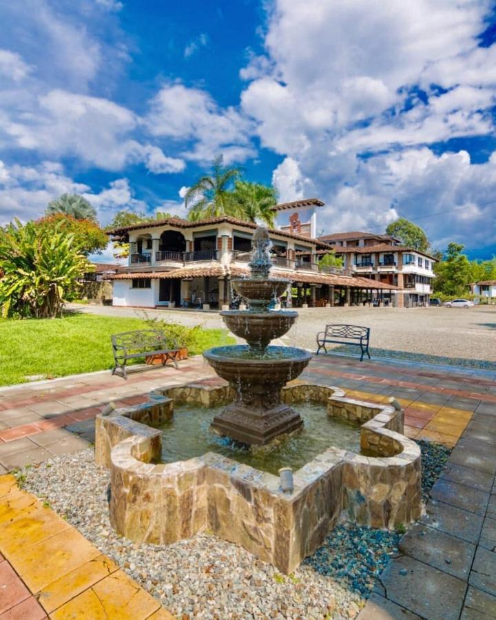 Finca Hotel La Esperanza Монтенегро Экстерьер фото
