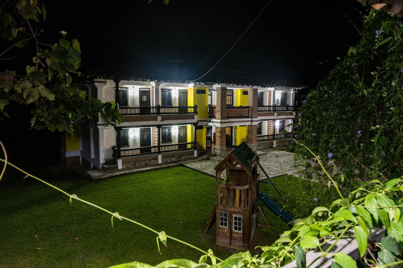 Finca Hotel La Esperanza Монтенегро Экстерьер фото