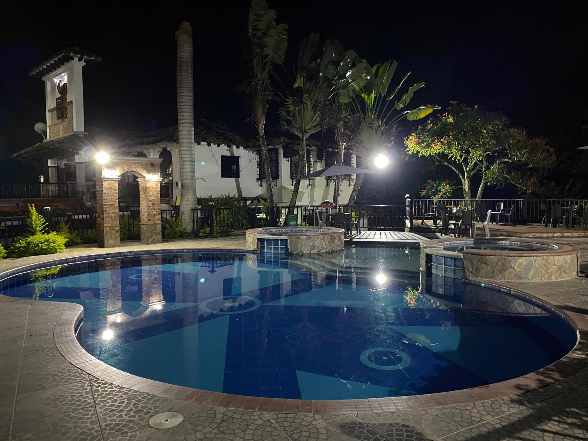 Finca Hotel La Esperanza Монтенегро Экстерьер фото