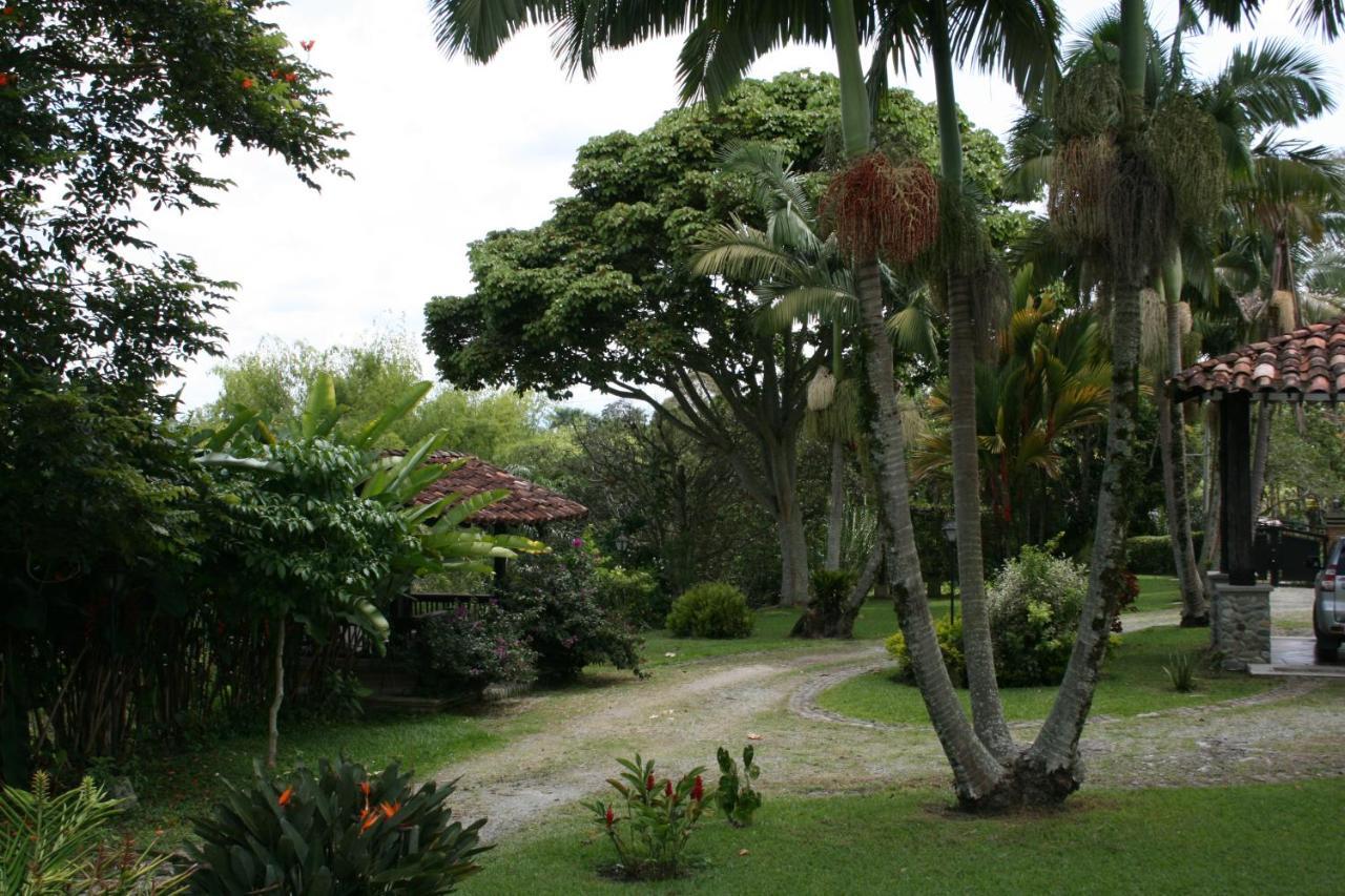 Finca Hotel La Esperanza Монтенегро Экстерьер фото