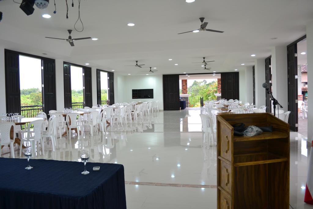 Finca Hotel La Esperanza Монтенегро Экстерьер фото